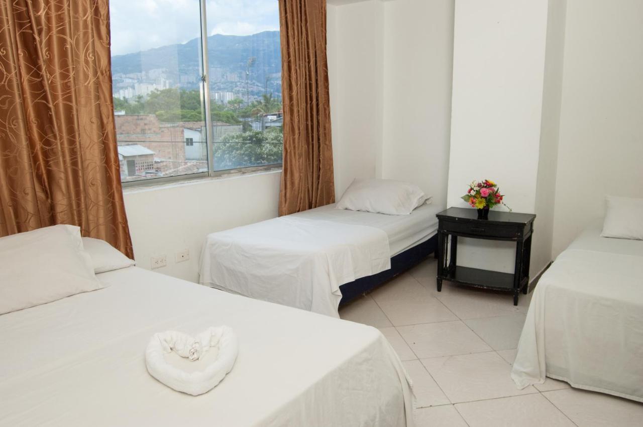 Hotel Recuerdos Del Estadio Medellín Exteriör bild